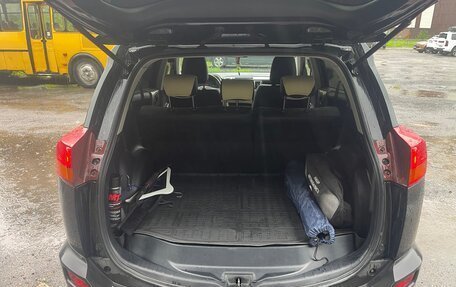 Toyota RAV4, 2014 год, 1 950 000 рублей, 22 фотография