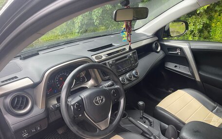 Toyota RAV4, 2014 год, 1 950 000 рублей, 19 фотография