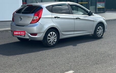 Hyundai Solaris II рестайлинг, 2013 год, 465 000 рублей, 4 фотография