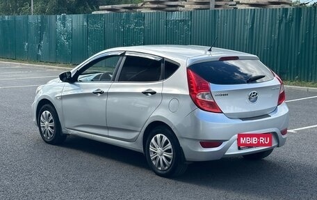 Hyundai Solaris II рестайлинг, 2013 год, 465 000 рублей, 3 фотография