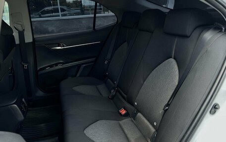 Toyota Camry, 2020 год, 2 370 000 рублей, 8 фотография