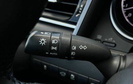 Toyota Camry, 2020 год, 2 370 000 рублей, 12 фотография