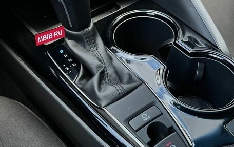 Toyota Camry, 2020 год, 2 370 000 рублей, 19 фотография