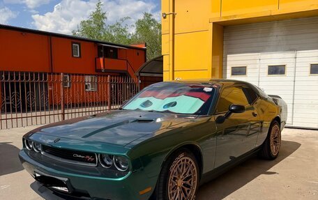 Dodge Challenger III рестайлинг 2, 2013 год, 2 550 000 рублей, 5 фотография