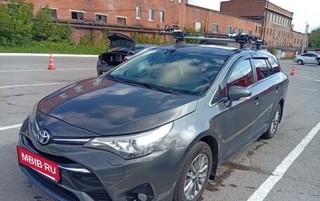 Toyota Avensis III рестайлинг, 2018 год, 1 850 000 рублей, 5 фотография