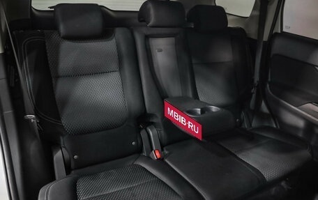 Mitsubishi Outlander III рестайлинг 3, 2019 год, 1 799 000 рублей, 20 фотография