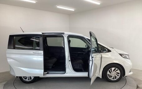 Honda Freed II, 2021 год, 1 178 009 рублей, 5 фотография