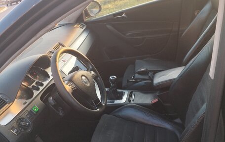 Volkswagen Passat B6, 2006 год, 660 000 рублей, 12 фотография