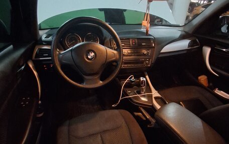BMW 1 серия, 2012 год, 900 000 рублей, 6 фотография