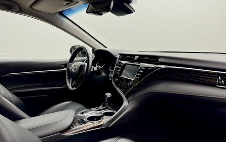 Toyota Camry, 2020 год, 2 980 000 рублей, 12 фотография