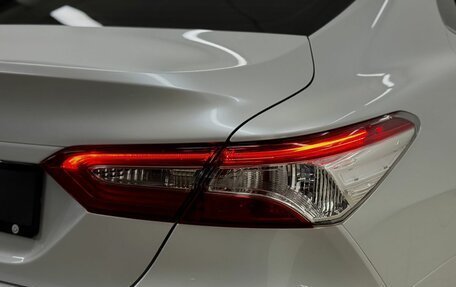 Toyota Camry, 2020 год, 2 980 000 рублей, 10 фотография