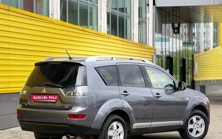 Mitsubishi Outlander III рестайлинг 3, 2007 год, 699 999 рублей, 5 фотография