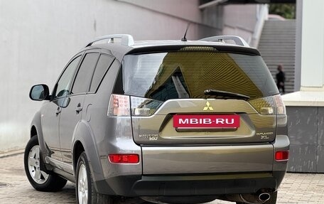 Mitsubishi Outlander III рестайлинг 3, 2007 год, 699 999 рублей, 6 фотография