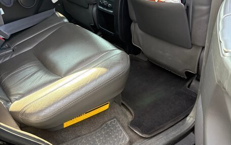 Toyota Land Cruiser Prado 120 рестайлинг, 2008 год, 2 350 000 рублей, 9 фотография