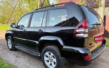 Toyota Land Cruiser Prado 120 рестайлинг, 2008 год, 2 350 000 рублей, 10 фотография