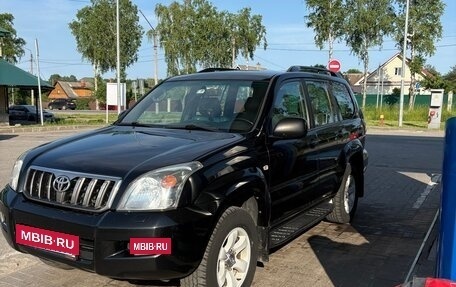 Toyota Land Cruiser Prado 120 рестайлинг, 2008 год, 2 350 000 рублей, 2 фотография