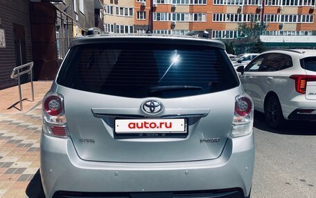 Toyota Verso I, 2010 год, 1 250 000 рублей, 26 фотография