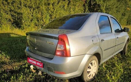 Renault Logan I, 2011 год, 300 000 рублей, 2 фотография