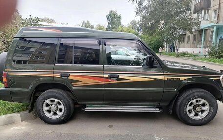 Mitsubishi Pajero III рестайлинг, 1995 год, 600 000 рублей, 2 фотография