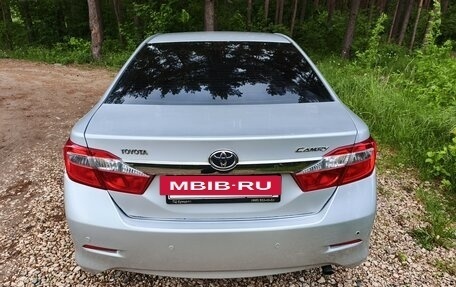 Toyota Camry, 2013 год, 1 200 000 рублей, 5 фотография