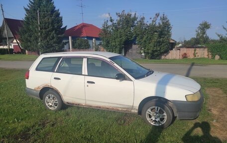 Nissan AD II, 2002 год, 135 000 рублей, 1 фотография