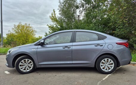 Hyundai Solaris II рестайлинг, 2017 год, 1 000 000 рублей, 1 фотография
