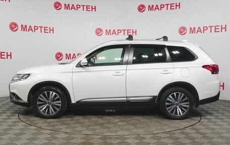 Mitsubishi Outlander III рестайлинг 3, 2021 год, 2 649 000 рублей, 7 фотография