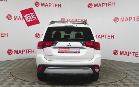 Mitsubishi Outlander III рестайлинг 3, 2021 год, 2 649 000 рублей, 5 фотография
