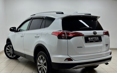 Toyota RAV4, 2018 год, 2 460 000 рублей, 4 фотография