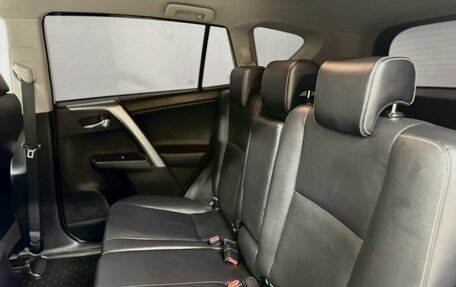 Toyota RAV4, 2018 год, 2 460 000 рублей, 14 фотография