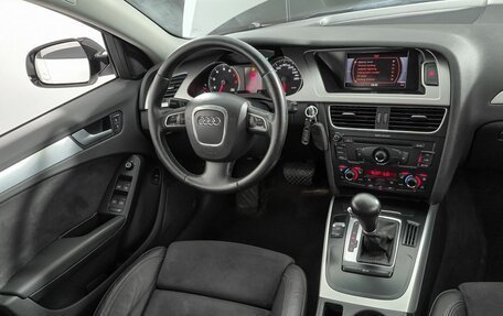 Audi A4, 2011 год, 899 000 рублей, 14 фотография