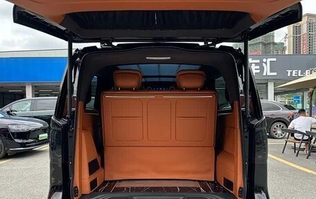 Mercedes-Benz Vito, 2024 год, 5 490 000 рублей, 16 фотография