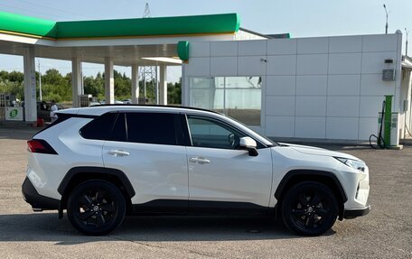 Toyota RAV4, 2021 год, 2 фотография