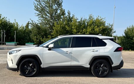 Toyota RAV4, 2021 год, 4 фотография
