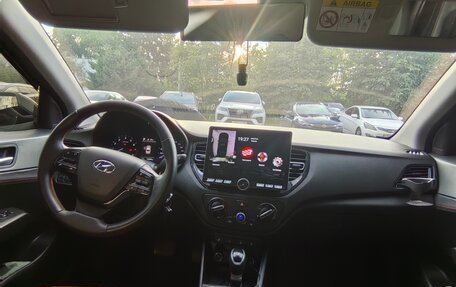 Hyundai Solaris II рестайлинг, 2020 год, 1 650 000 рублей, 13 фотография