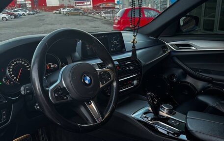BMW 5 серия, 2018 год, 2 800 000 рублей, 8 фотография