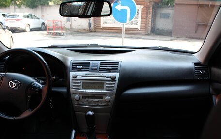 Toyota Camry, 2010 год, 1 100 000 рублей, 5 фотография