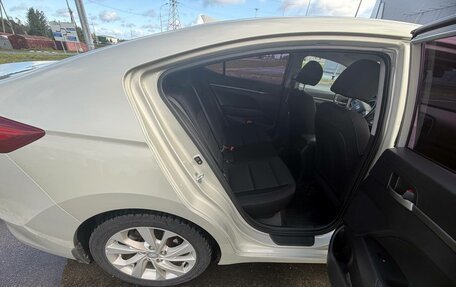 Hyundai Elantra VI рестайлинг, 2018 год, 1 400 000 рублей, 15 фотография