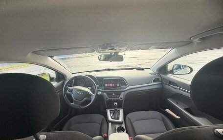 Hyundai Elantra VI рестайлинг, 2018 год, 1 400 000 рублей, 16 фотография