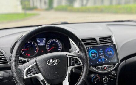 Hyundai Solaris II рестайлинг, 2013 год, 670 000 рублей, 5 фотография