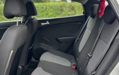 Hyundai Solaris II рестайлинг, 2013 год, 670 000 рублей, 7 фотография
