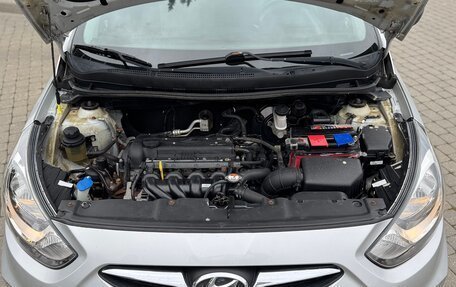 Hyundai Solaris II рестайлинг, 2013 год, 670 000 рублей, 9 фотография