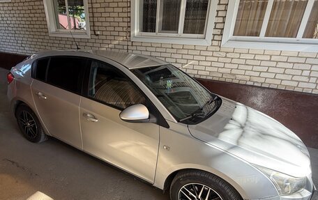 Chevrolet Cruze II, 2012 год, 700 000 рублей, 4 фотография