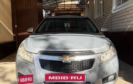 Chevrolet Cruze II, 2012 год, 700 000 рублей, 2 фотография