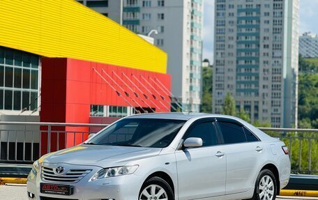 Toyota Camry, 2008 год, 749 999 рублей, 28 фотография