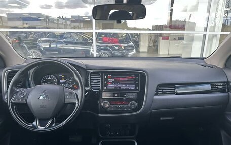 Mitsubishi Outlander III рестайлинг 3, 2019 год, 1 850 000 рублей, 7 фотография