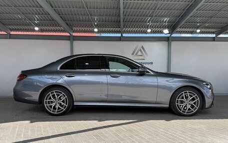 Mercedes-Benz E-Класс, 2021 год, 4 499 000 рублей, 6 фотография