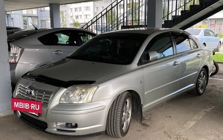 Toyota Avensis III рестайлинг, 2003 год, 790 000 рублей, 2 фотография