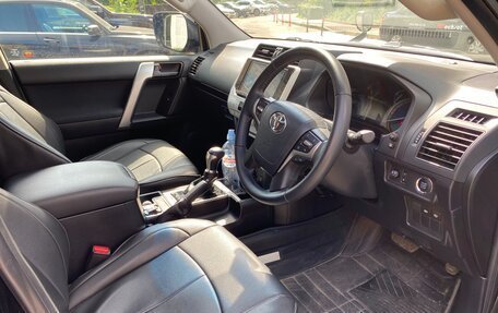 Toyota Land Cruiser Prado 150 рестайлинг 2, 2019 год, 5 500 000 рублей, 6 фотография