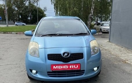 Toyota Vitz, 2005 год, 570 000 рублей, 3 фотография